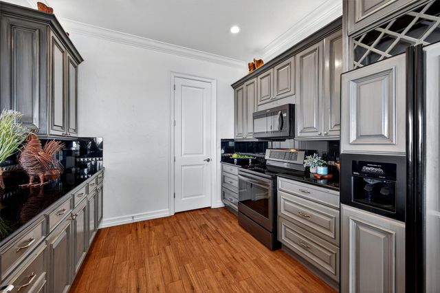 101 Diamond Pointe Loop 5N, Denison, TX 75020