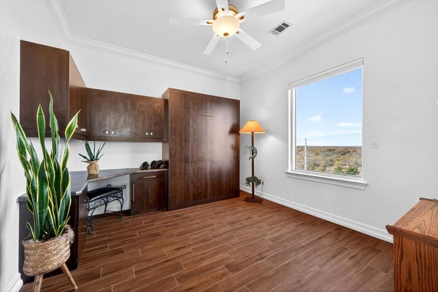 101 Diamond Pointe Loop 5N, Denison, TX 75020