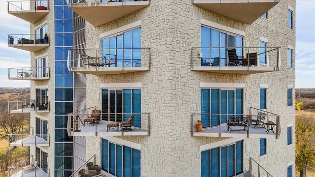 101 Diamond Pointe Loop 5N, Denison, TX 75020