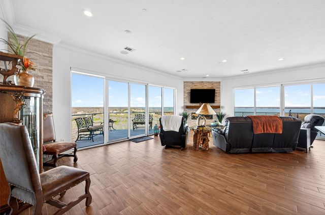 101 Diamond Pointe Loop 5N, Denison, TX 75020