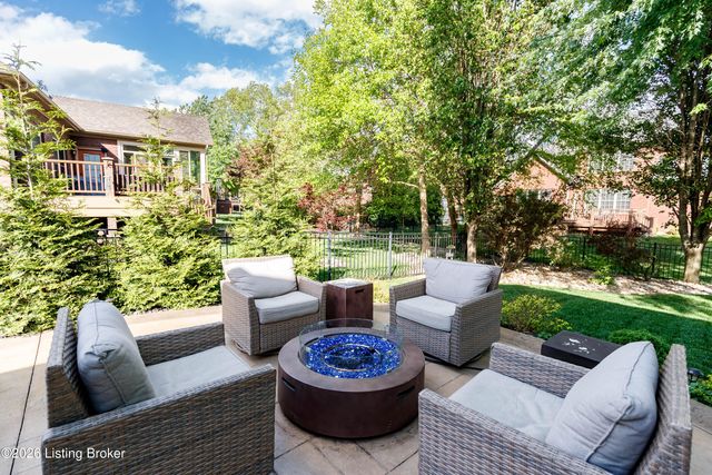 11117 Little Spring Blvd, Louisville, KY 40291