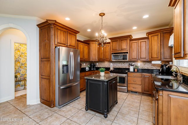 11117 Little Spring Blvd, Louisville, KY 40291