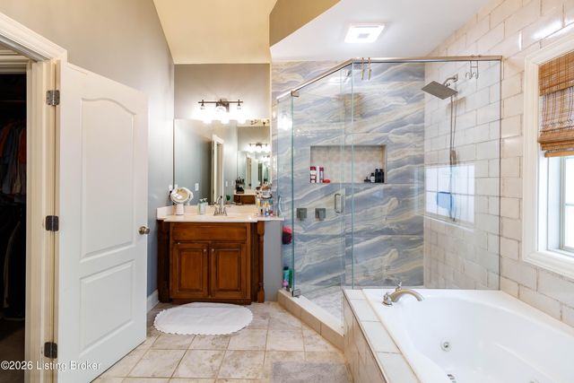 11117 Little Spring Blvd, Louisville, KY 40291