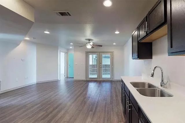 1925 Moser Avenue B1, Dallas, TX 75206