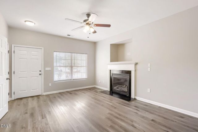 806 Laurens Way, Knightdale, NC 27545