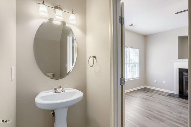 806 Laurens Way, Knightdale, NC 27545