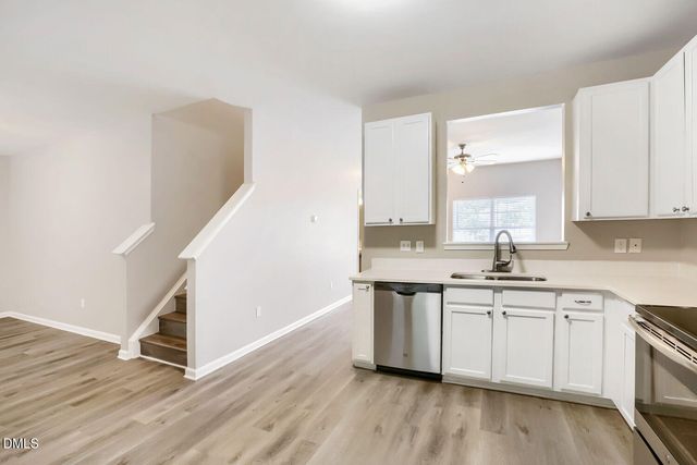 806 Laurens Way, Knightdale, NC 27545