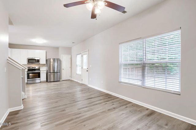 806 Laurens Way, Knightdale, NC 27545