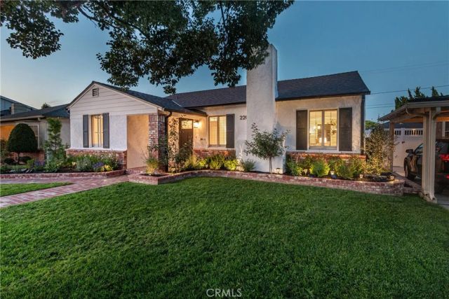 220 S Reese Place, Burbank, CA 91506