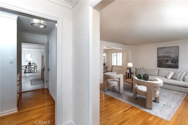220 S Reese Place, Burbank, CA 91506
