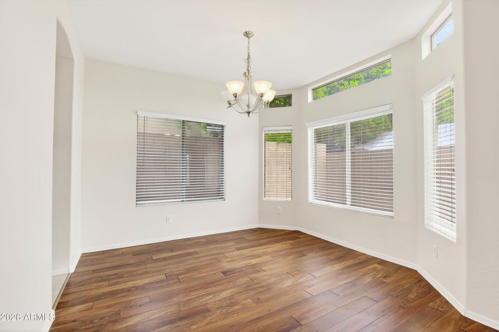 Image 14 of property listing at 440 S VAL VISTA Drive 54, Mesa, AZ 85204