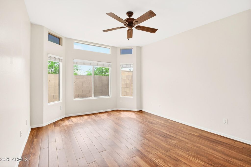 Image 17 of property listing at 440 S VAL VISTA Drive 54, Mesa, AZ 85204
