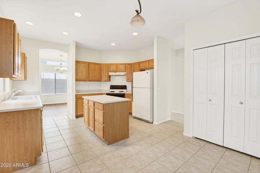 Image 19 of property listing at 440 S VAL VISTA Drive 54, Mesa, AZ 85204