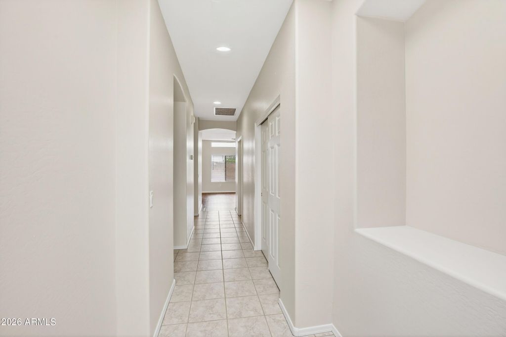 Image 9 of property listing at 440 S VAL VISTA Drive 54, Mesa, AZ 85204