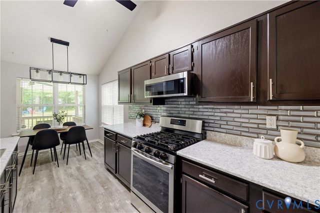 2766 Knobbly Ct, Chester, VA 23831