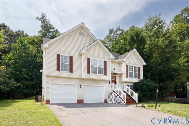 2766 Knobbly Ct, Chester, VA 23831