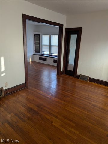 1128 E 168th Street, Cleveland, OH 44110