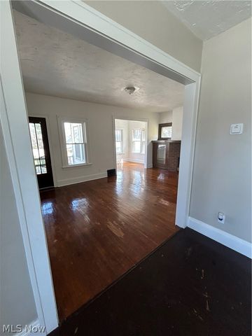 1128 E 168th Street, Cleveland, OH 44110