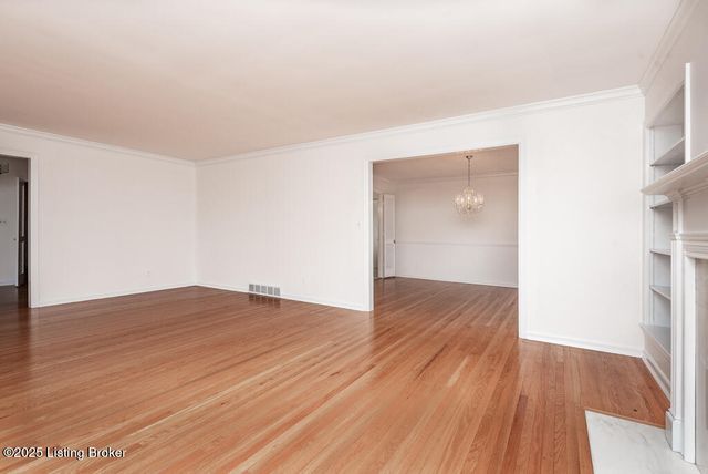 8308 Dinah Way, Louisville, KY 40242