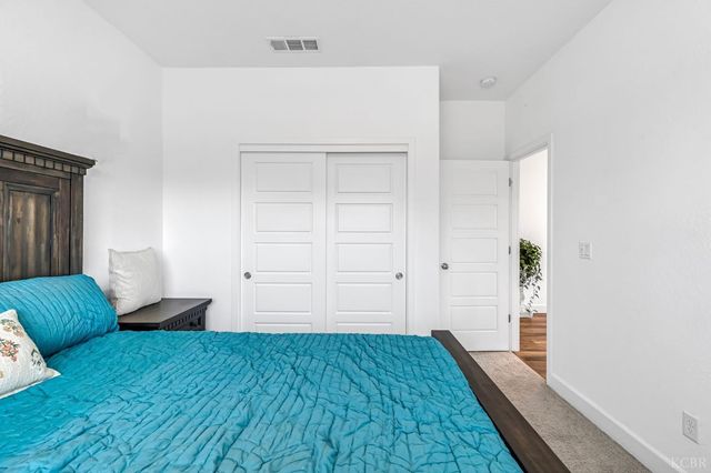 102 E Tyler Avenue, Visalia, CA 93291