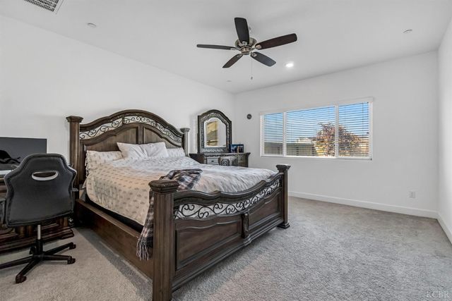 102 E Tyler Avenue, Visalia, CA 93291