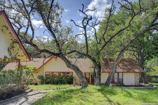 25 SHADY GROVE LN, Wimberley, TX 78676