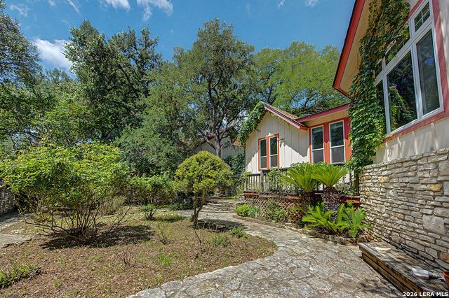 25 SHADY GROVE LN, Wimberley, TX 78676