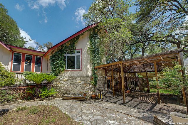 25 SHADY GROVE LN, Wimberley, TX 78676
