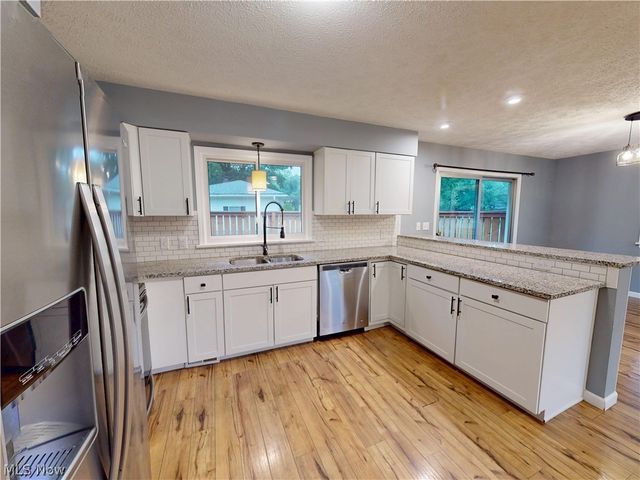 2922 Cliffside Drive, Copley, OH 44321