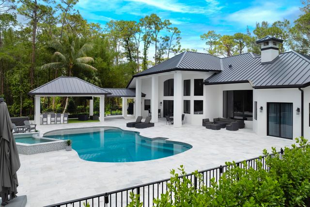 1201 F Road, Loxahatchee Groves, FL 33470