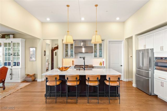 156 Stone Mesa Court, Henderson, NV 89011