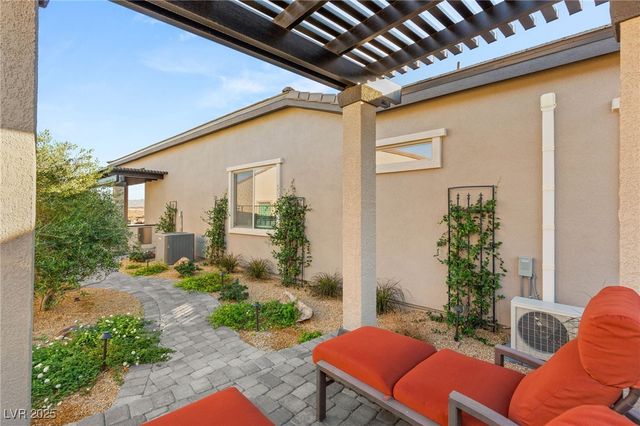 156 Stone Mesa Court, Henderson, NV 89011