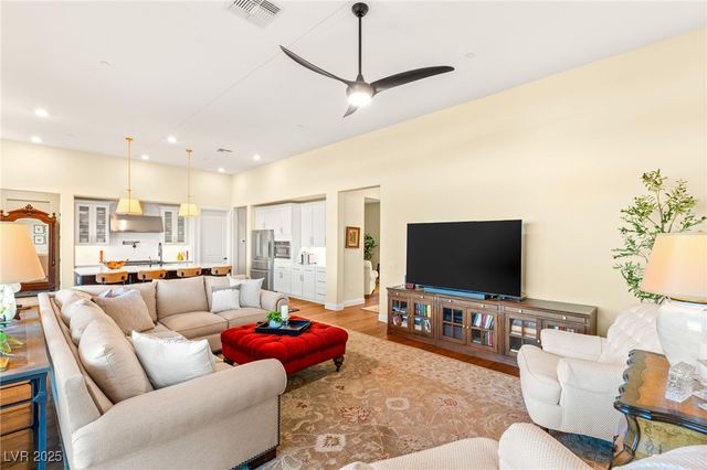 156 Stone Mesa Court, Henderson, NV 89011