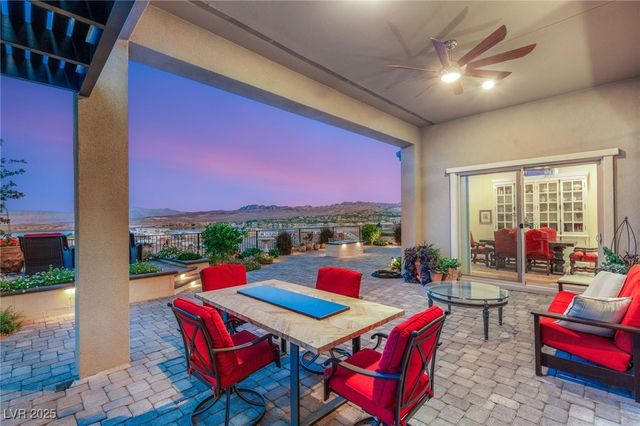 156 Stone Mesa Court, Henderson, NV 89011