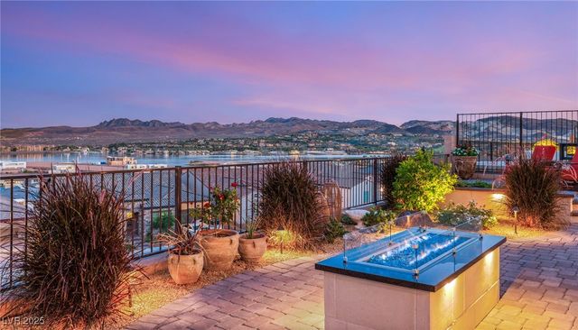 156 Stone Mesa Court, Henderson, NV 89011