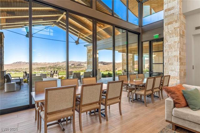 156 Stone Mesa Court, Henderson, NV 89011