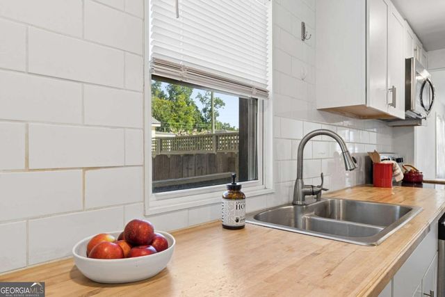 730 E 38Th Street, Savannah, GA 31401