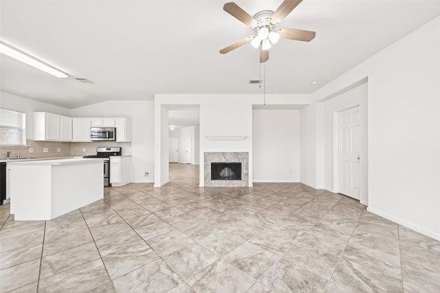 2806 Powell Springs Court, Missouri City, TX 77459