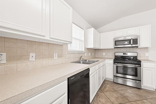 2806 Powell Springs Court, Missouri City, TX 77459