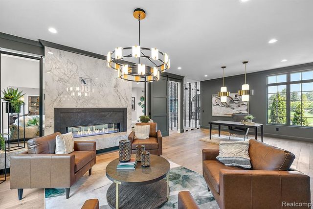 4995 Saddleridge Trail, Ann Arbor, MI 48105