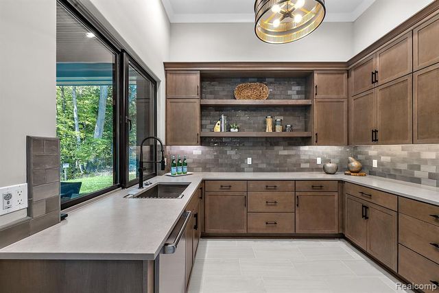 4995 Saddleridge Trail, Ann Arbor, MI 48105