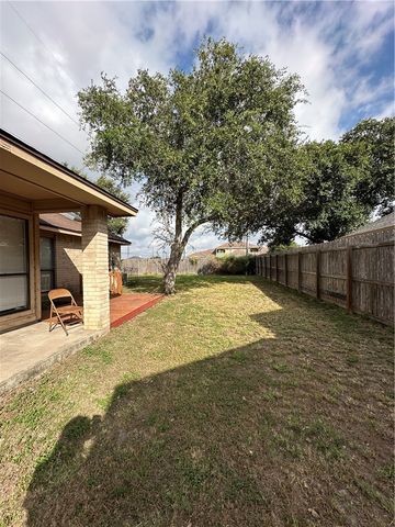 2429 Woodway Dr, Corpus Christi, TX 78414