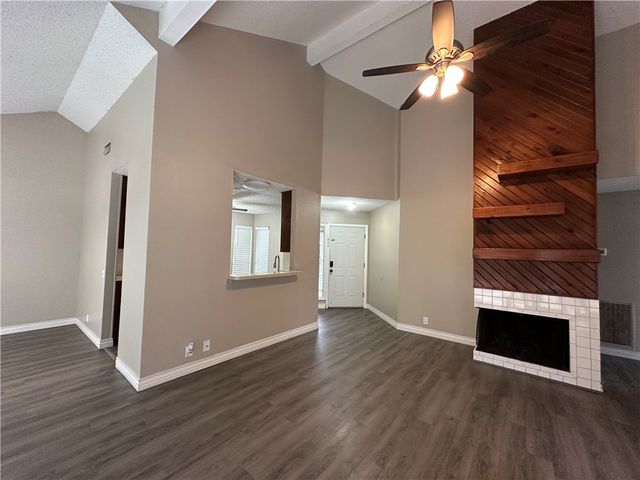 2429 Woodway Dr, Corpus Christi, TX 78414