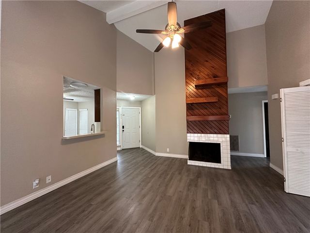 2429 Woodway Dr, Corpus Christi, TX 78414