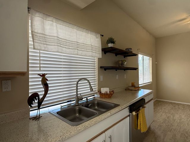 7200 Whippoorwill Lane NE, Albuquerque, NM 87109
