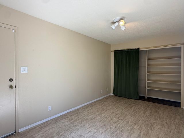 7200 Whippoorwill Lane NE, Albuquerque, NM 87109