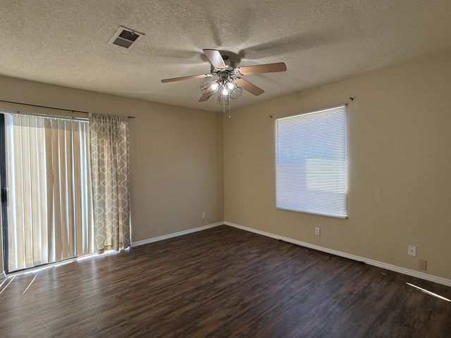 7200 Whippoorwill Lane NE, Albuquerque, NM 87109