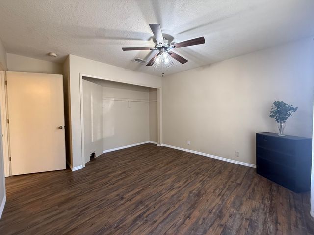 7200 Whippoorwill Lane NE, Albuquerque, NM 87109