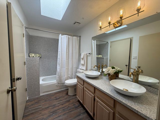 7200 Whippoorwill Lane NE, Albuquerque, NM 87109