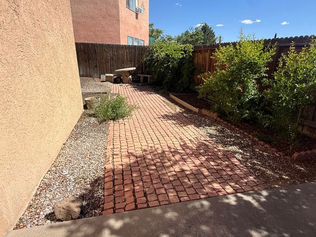 7200 Whippoorwill Lane NE, Albuquerque, NM 87109
